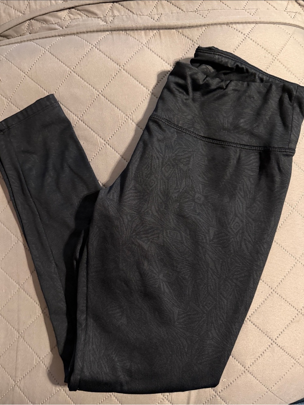 Marika Black Subtle Floral-Texture Leggings